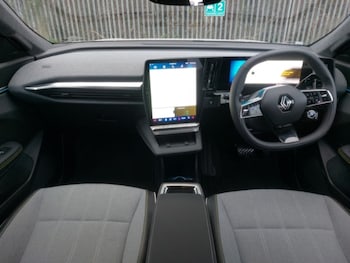 Used Renault Scenic E-Tech 2024 for sale - 77162660: Photo