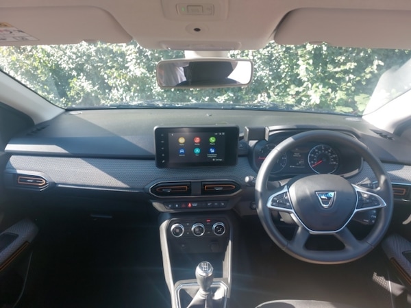 Used Dacia Sandero Stepway 2022 for sale - 76233152: Photo 2