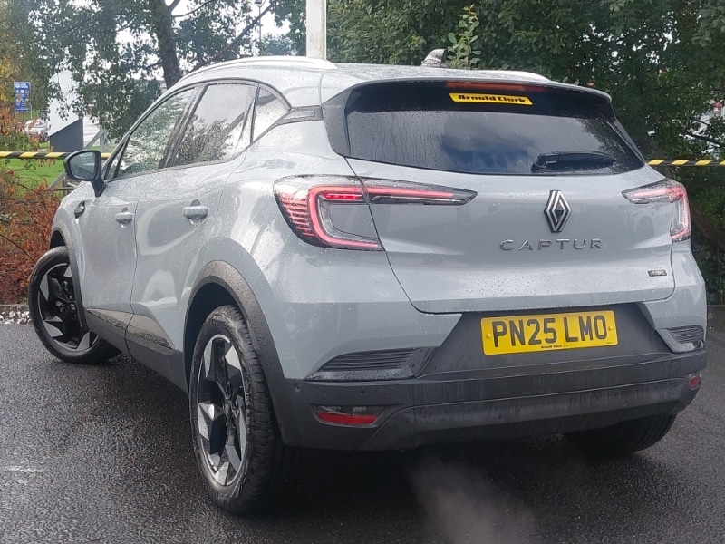 Used Renault Captur 2025 for sale - 76366061: Photo 3