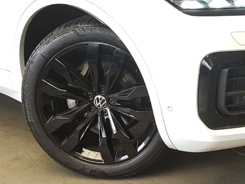 Used Volkswagen Touareg 2023 for sale - 77876948: Photo 9