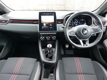 Used Renault Clio 2023 for sale - 77875025: Photo