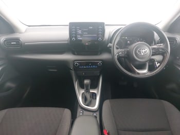 Used Toyota Yaris 2022 for sale - 75710605: Photo