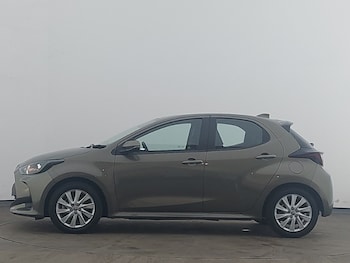 Used Toyota Yaris 2022 for sale - 75710605: Photo