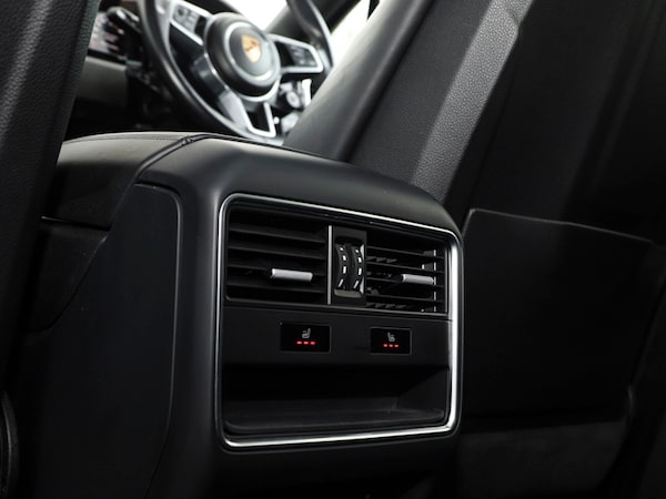 Used Porsche Cayenne 2019 for sale - 76233260: Photo 11