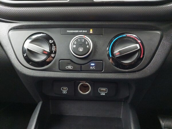 Used Hyundai i10 2024 for sale - 76225513: Photo 11