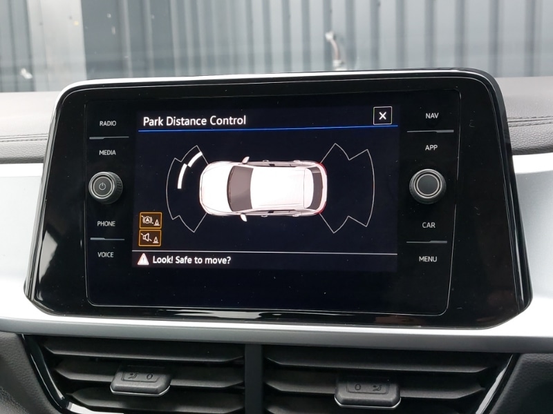 Used Volkswagen T-Roc 2023 for sale - 76770880: Photo 11