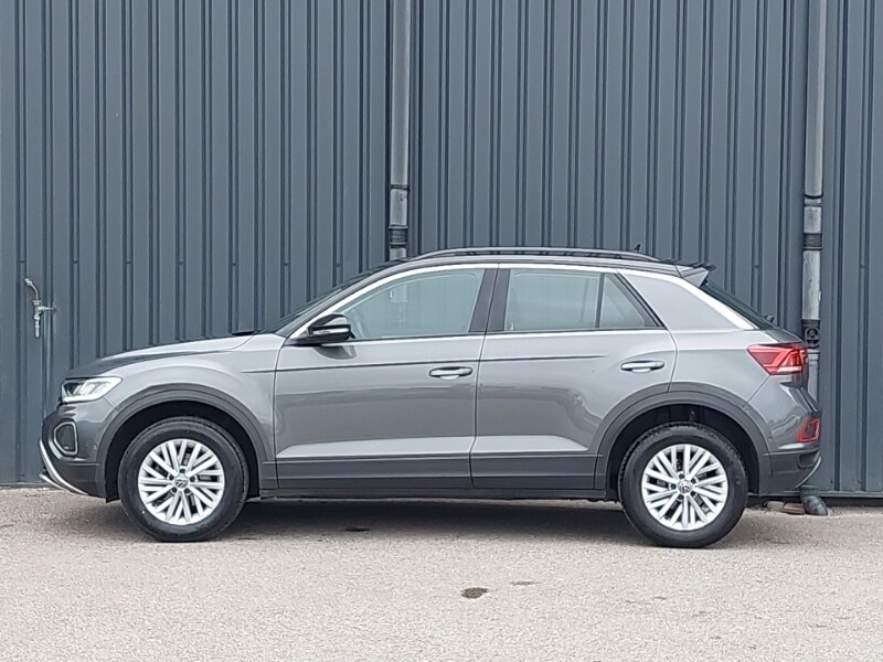 Used Volkswagen T-Roc 2023 for sale - 76770880: Photo 4