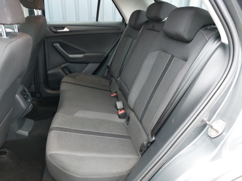 Used Volkswagen T-Roc 2023 for sale - 76770880: Photo 6