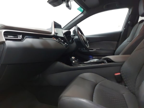 Used Toyota C-HR 2022 for sale - 76207935: Photo 5