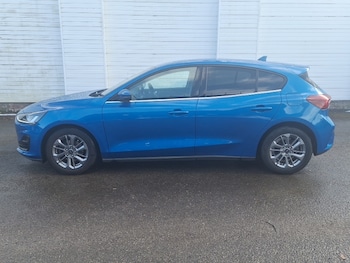 Used Ford Focus 2023 for sale - 78032301: Photo