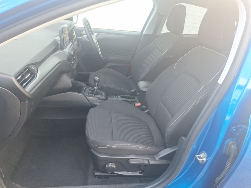 Used Ford Focus 2023 for sale - 78032301: Photo 5