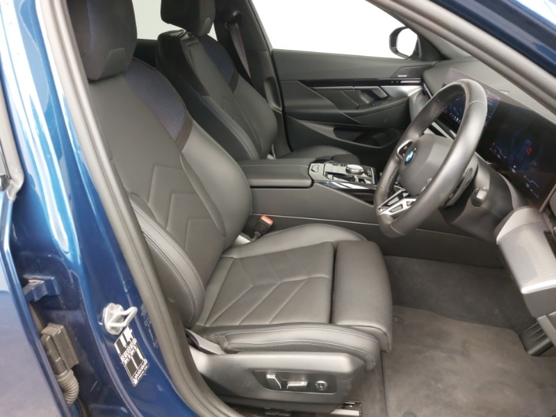 Used BMW 5 Series 2025 for sale - 78135441: Photo 11