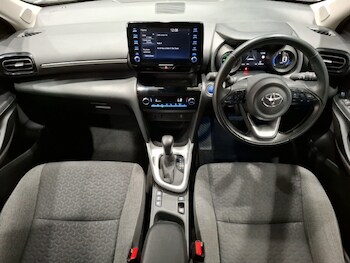Used Toyota Yaris Cross 2023 for sale - 78735859: Photo