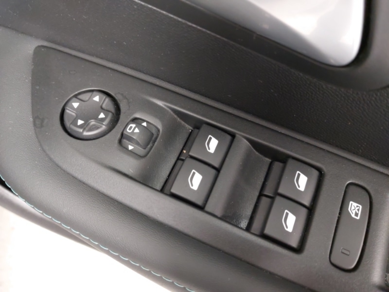 Used Peugeot 208 2022 for sale - 76630840: Photo 11