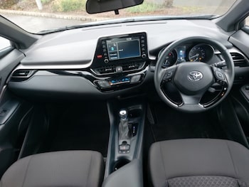 Used Toyota C-HR 2022 for sale - 77395515: Photo