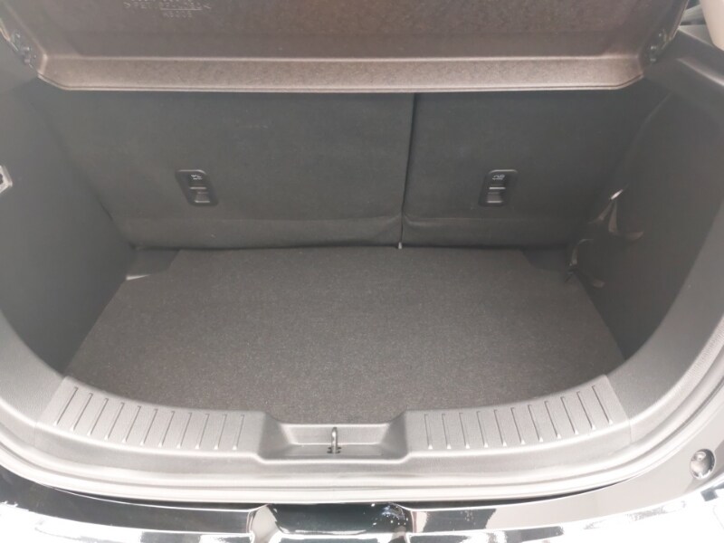 Used Mazda Mazda2 2023 for sale - 76107885: Photo 8