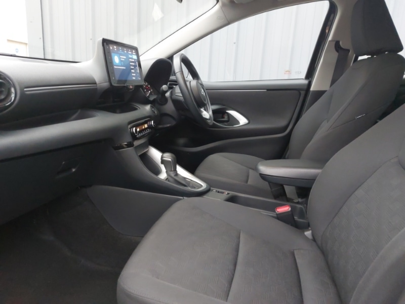 Used Mazda Mazda2 HYBRID 2024 for sale - 77174344: Photo 5