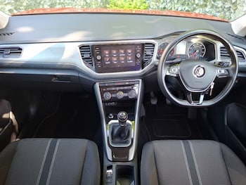 Used Volkswagen T-Roc 2020 for sale - 79262881: Photo
