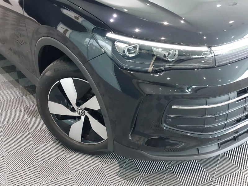 Used Volkswagen Tiguan 2024 for sale - 76365833: Photo 9