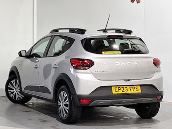 Used Dacia Sandero Stepway 2023 for sale - 79474471: Photo