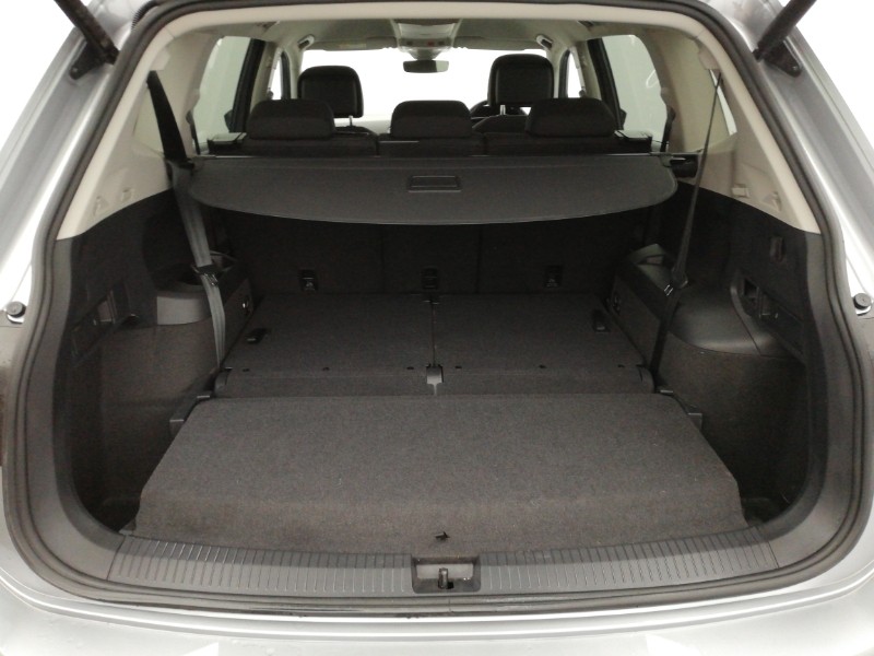 Used Volkswagen Tiguan Allspace 2023 for sale - 77677699: Photo 8