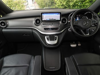 Used Mercedes-Benz V-Class 2024 for sale - 75710568: Photo