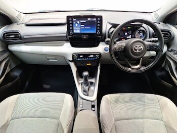 Used Toyota Yaris 2021 for sale - 77081054: Photo