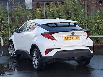 Used Toyota C-HR 2023 for sale - 77573654: Photo