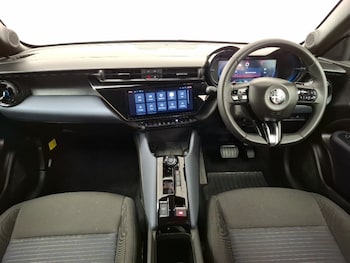 Used Alfa Romeo Junior 2025 for sale - 78498205: Photo