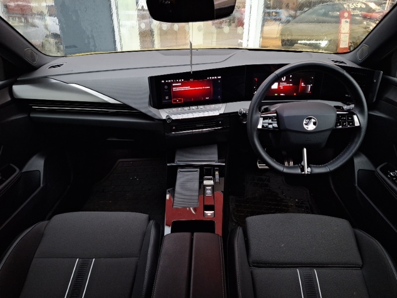 Used Vauxhall Astra 2024 for sale - 77467618: Photo 2