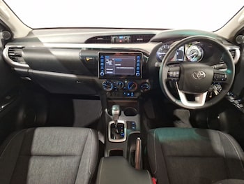 Used Toyota Hilux 2022 for sale - 75510304: Photo