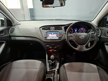Used Hyundai i20 2020 for sale - 75767730: Photo