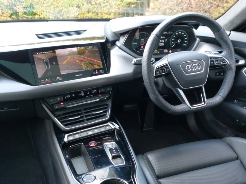 Used Audi e-tron GT 2023 for sale - 76881214: Photo 11