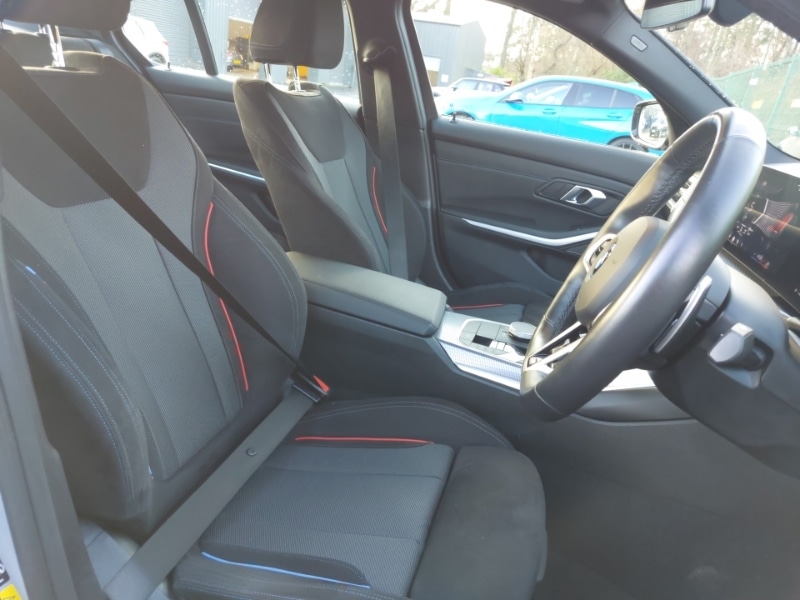 Used BMW 3 Series 2024 for sale - 77224652: Photo 11