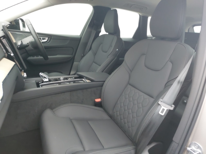 Used Volvo XC60 2025 for sale - 77580960: Photo 5