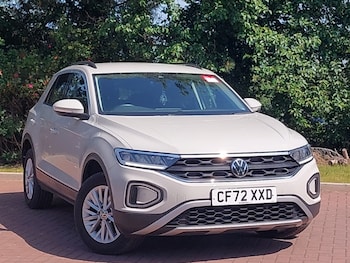 Used Volkswagen T-Roc 2023 for sale - 78699878: Photo