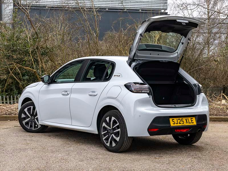 Used Peugeot 208 2025 for sale - 78141976: Photo 8