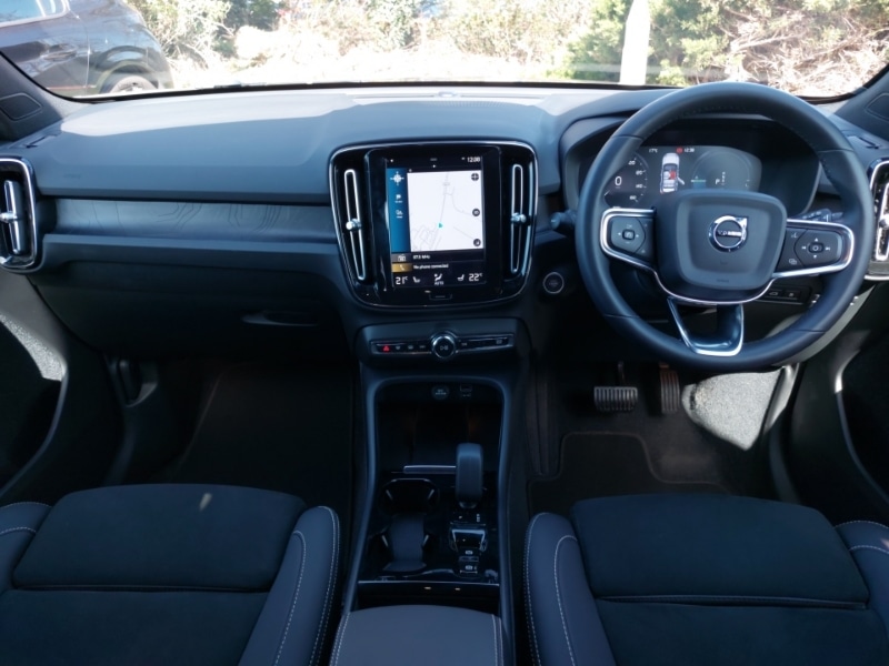 Used Volvo XC40 2023 for sale - 78170000: Photo 2