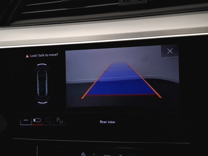 Used Audi e-tron 2022 for sale - 77419741: Photo 11