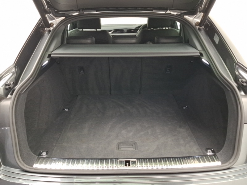 Used Audi e-tron 2022 for sale - 77419741: Photo 8