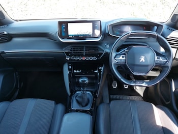 Used Peugeot 2008 2021 for sale - 75617789: Photo