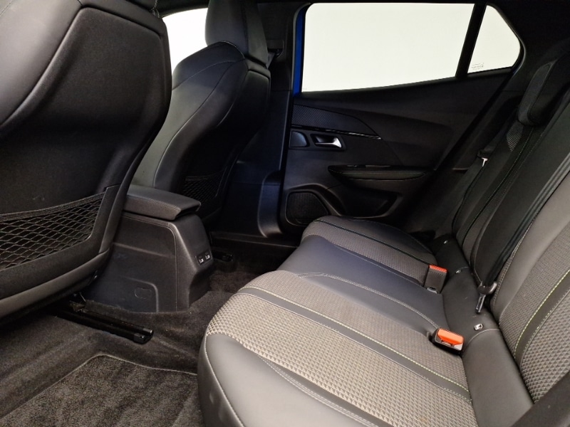 Used Peugeot 2008 2023 for sale - 77923579: Photo 6