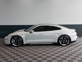 Used Porsche Taycan 2021 for sale - 78877568: Photo