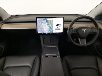 Used Tesla Model 3 2021 for sale - 76135634: Photo 2