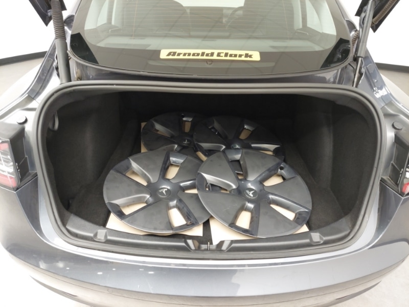 Used Tesla Model 3 2021 for sale - 76135634: Photo 8