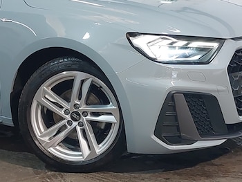 Audi - A1