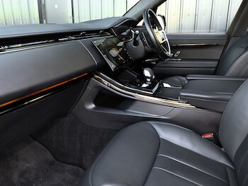Used Land Rover Range Rover Sport 2024 for sale - 78494380: Photo