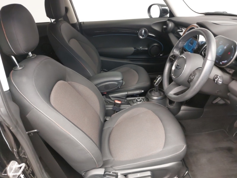 Used MINI Cooper 2023 for sale - 77924639: Photo 6