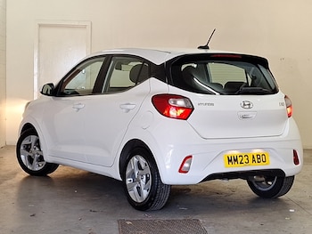 Used Hyundai i10 2023 for sale - 78567332: Photo