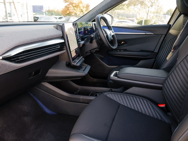 Used Renault Scenic E-Tech 2024 for sale - 76837869: Photo 5